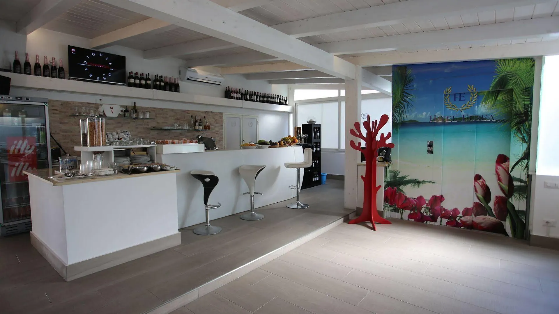 Hotel Eubea Reggio Calabria 3*,  Italy